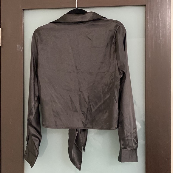 Black Tie-Front Top - Picture 4 of 4